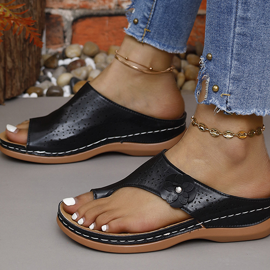 Black Open Toe Falt Flip Flops | picture 