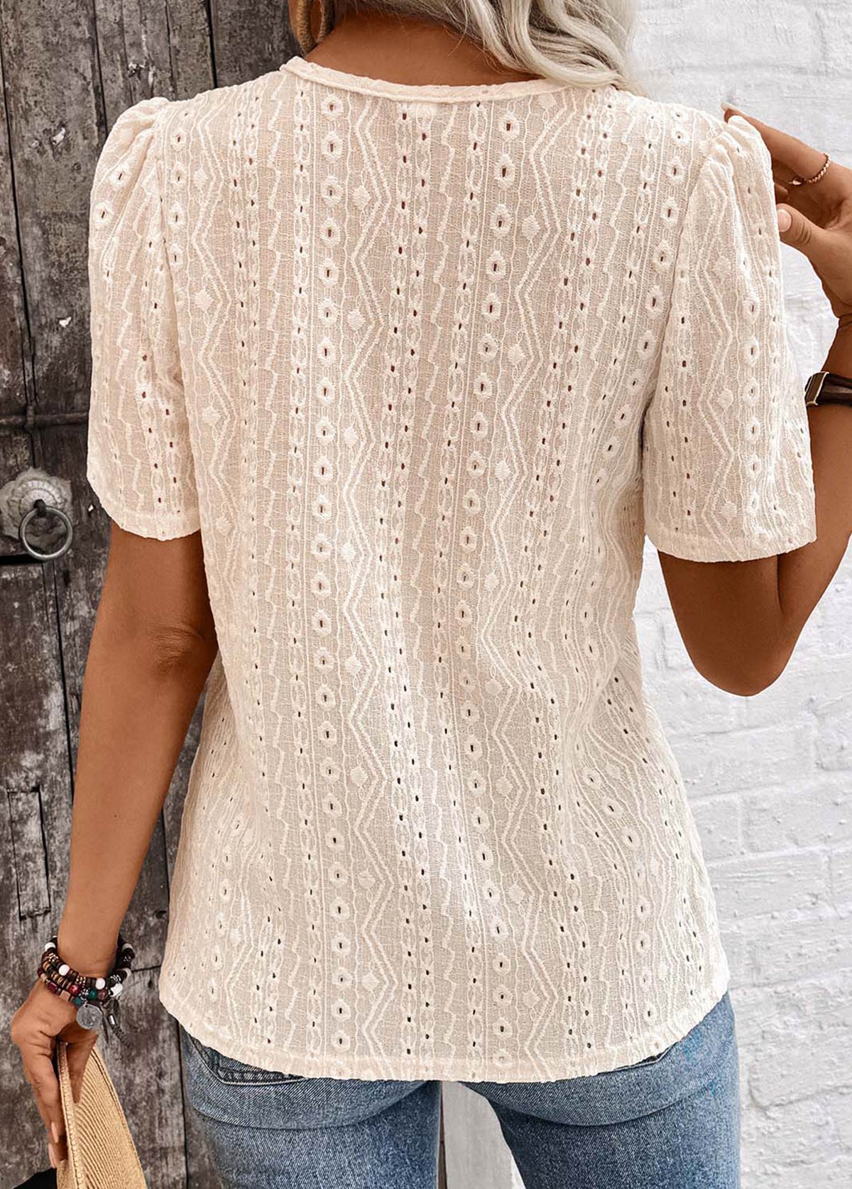 Light Camel Embroidery Short Sleeve Round Neck T Shirt