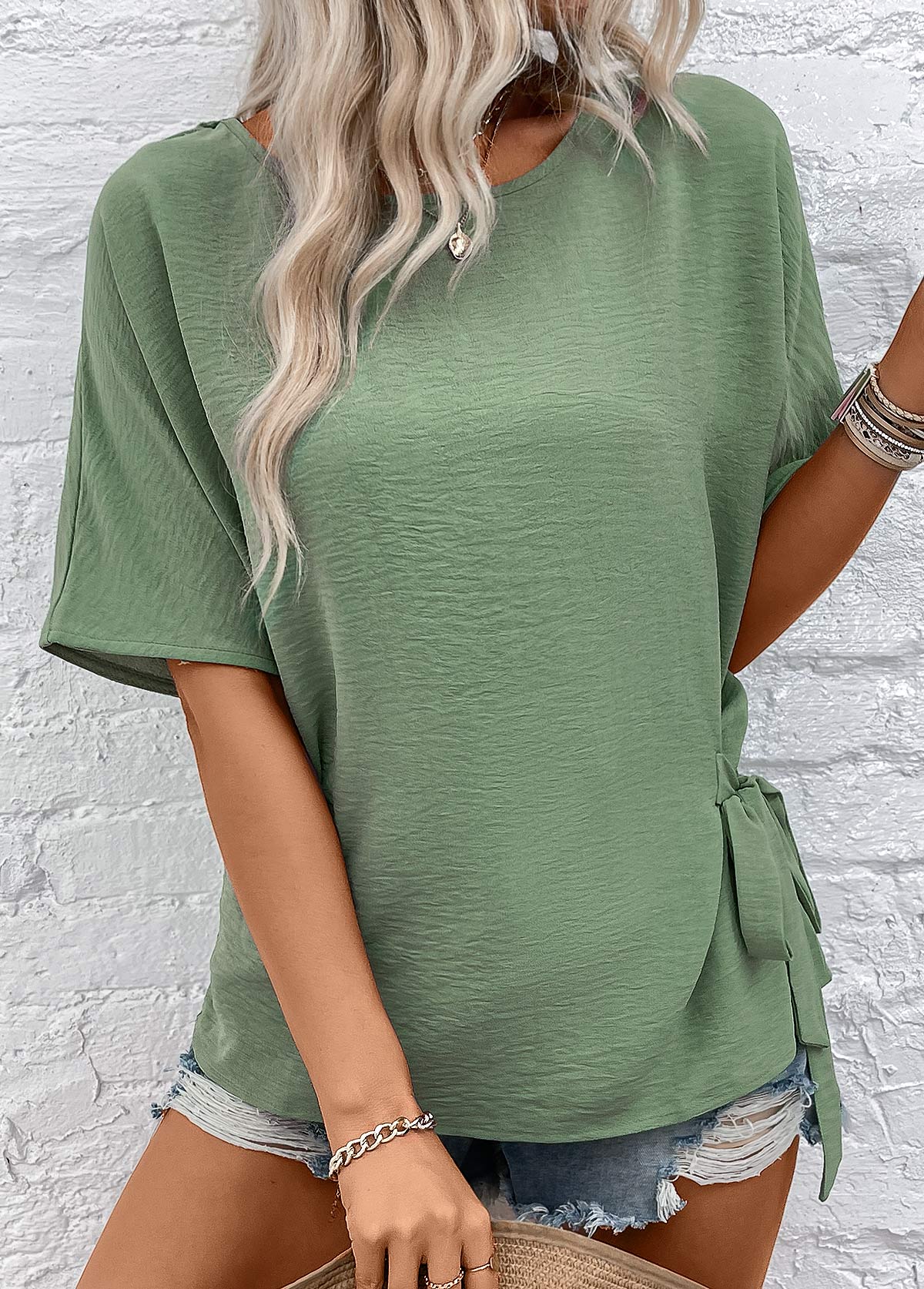 Green Bowknot Half Sleeve Round Neck Blouse