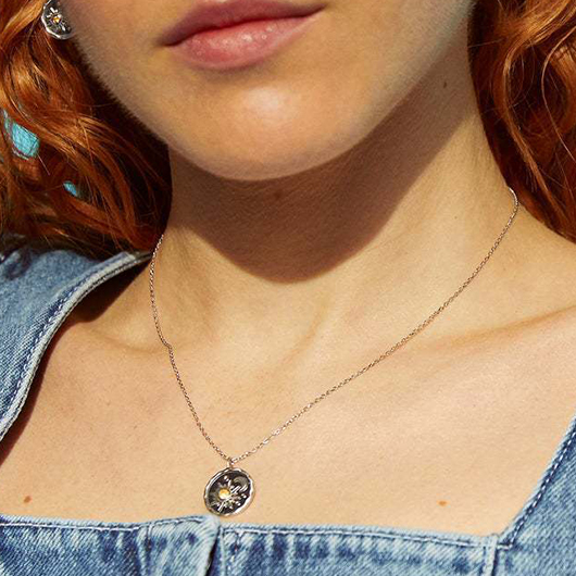 Vintage Silvery White Round Alloy Necklace | picture 