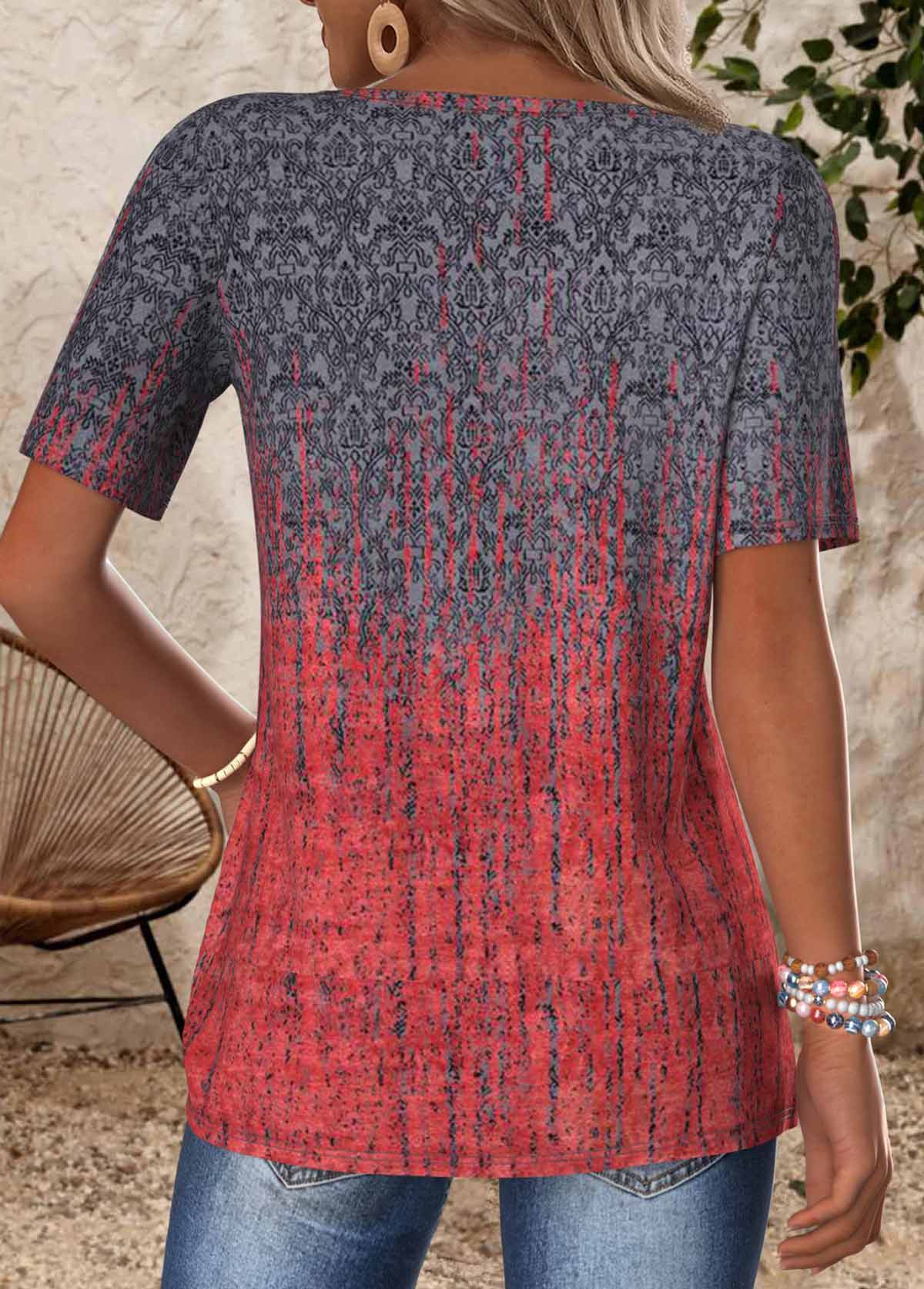 Deep Red Tuck Stitch Ombre Short Sleeve T Shirt | picture 