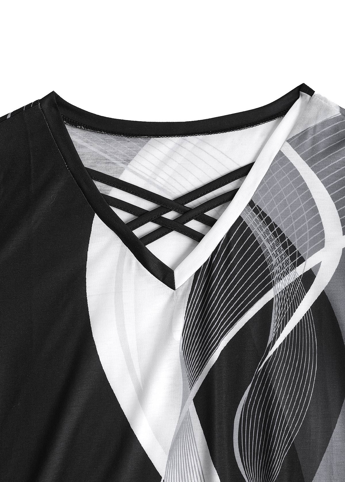 Plus Size Black Criss Cross Geometric Print T Shirt | picture 