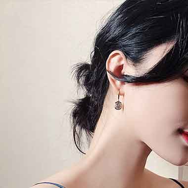 Golden Geometric Round Design Alloy Earrings | picture 