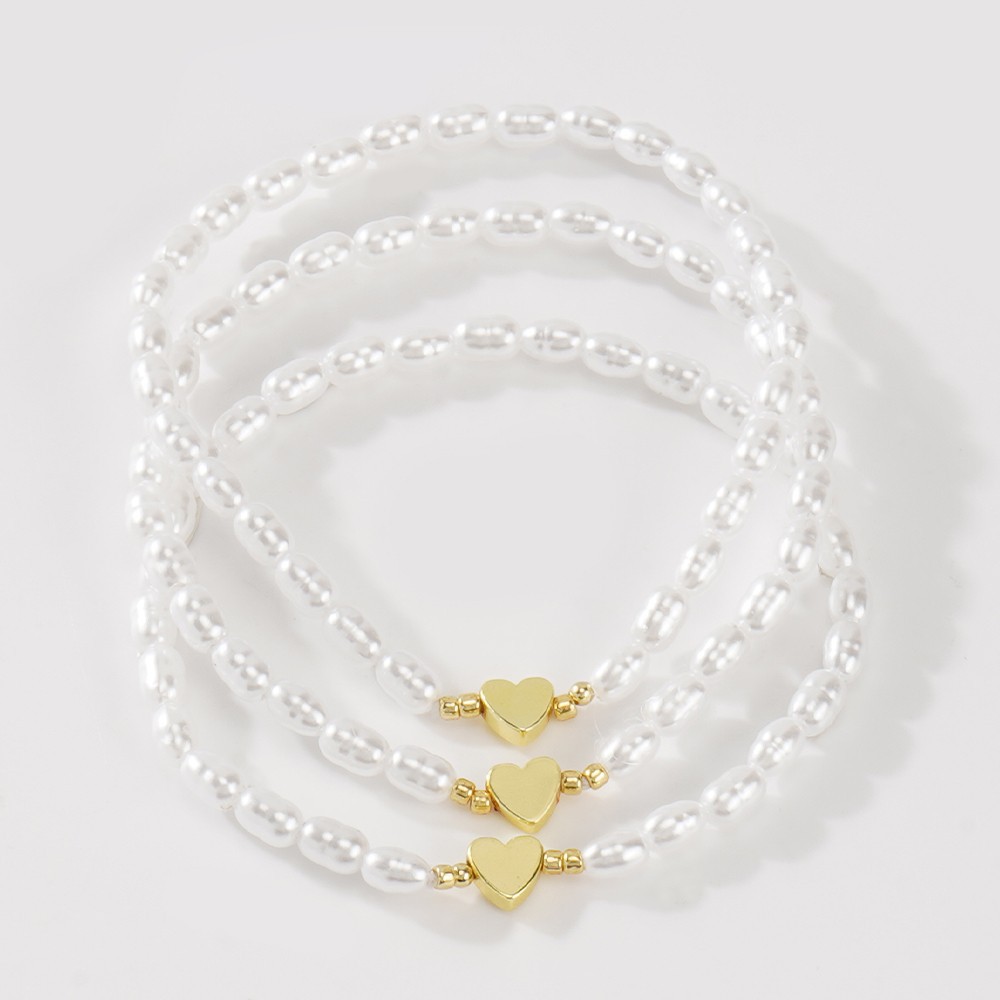 White Heart Design Pearl Bracelet Set | picture 