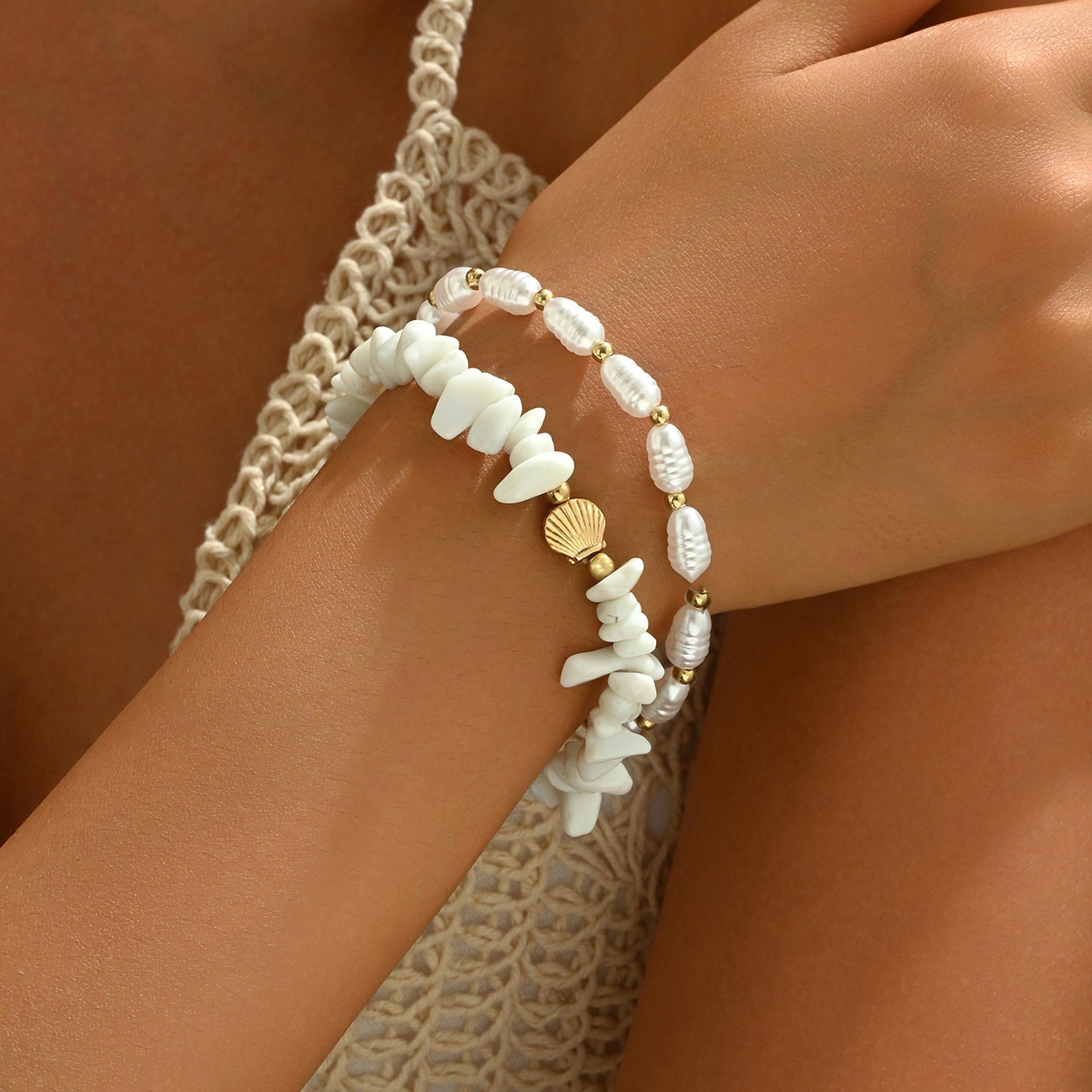 White Color Imitation Pearl Detail Bracelet | picture 