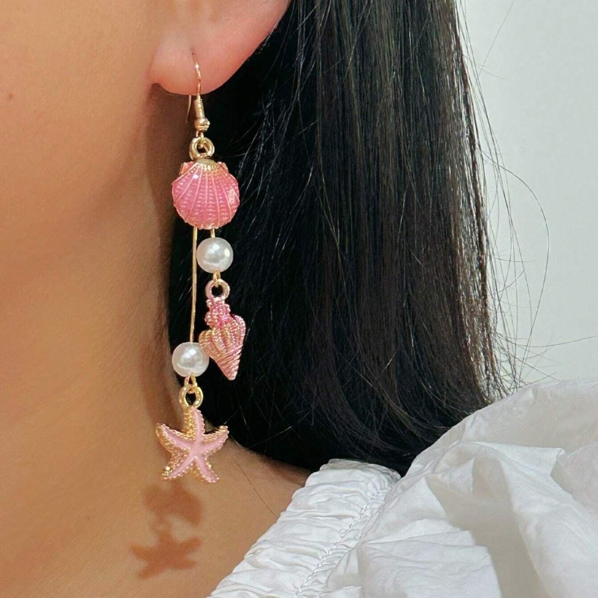 Dusty Pink Color Shell Pearl Earrings | picture 