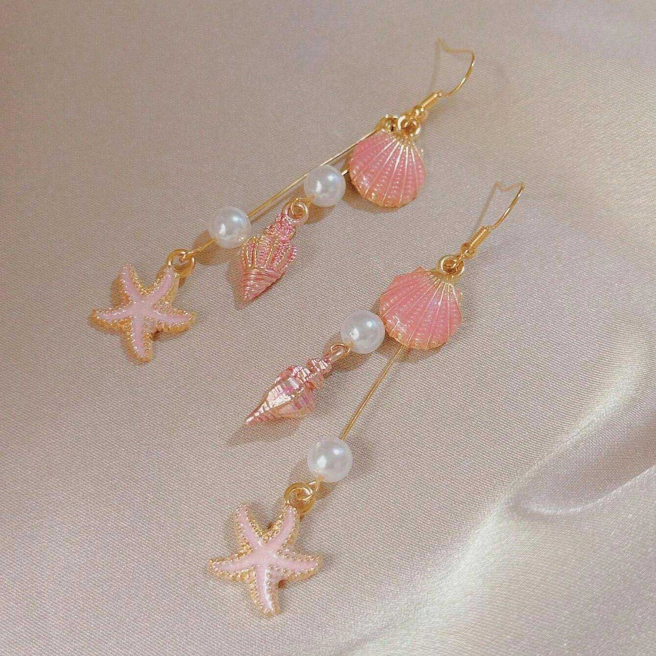 Dusty Pink Color Shell Pearl Earrings | picture 