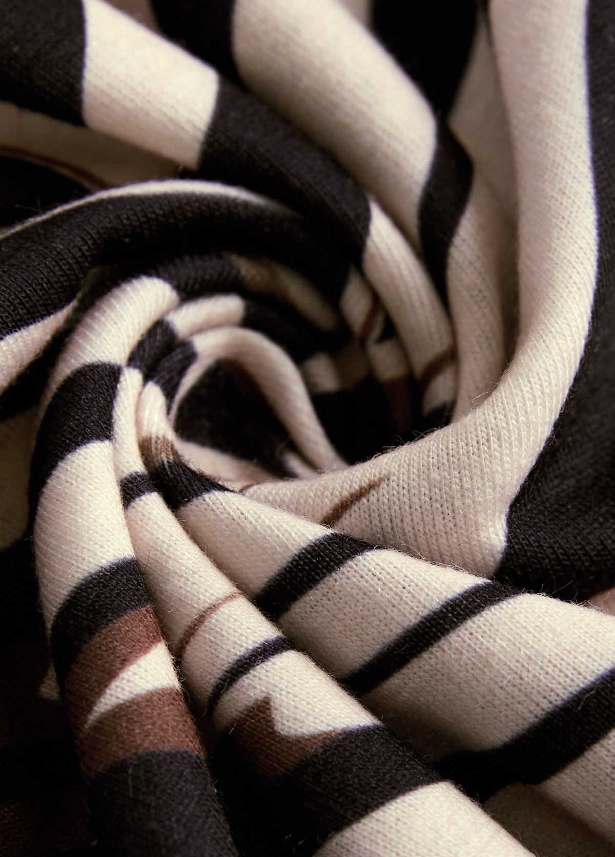 Black Tummy Coverage Tropical Plants Print Short Dress | picture 