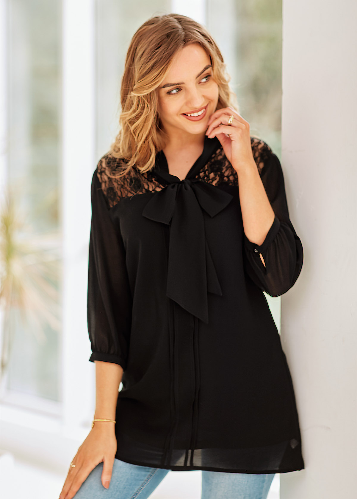 Tie Neck Lace Stitching 3/4 Sleeve Blouse | picture 5