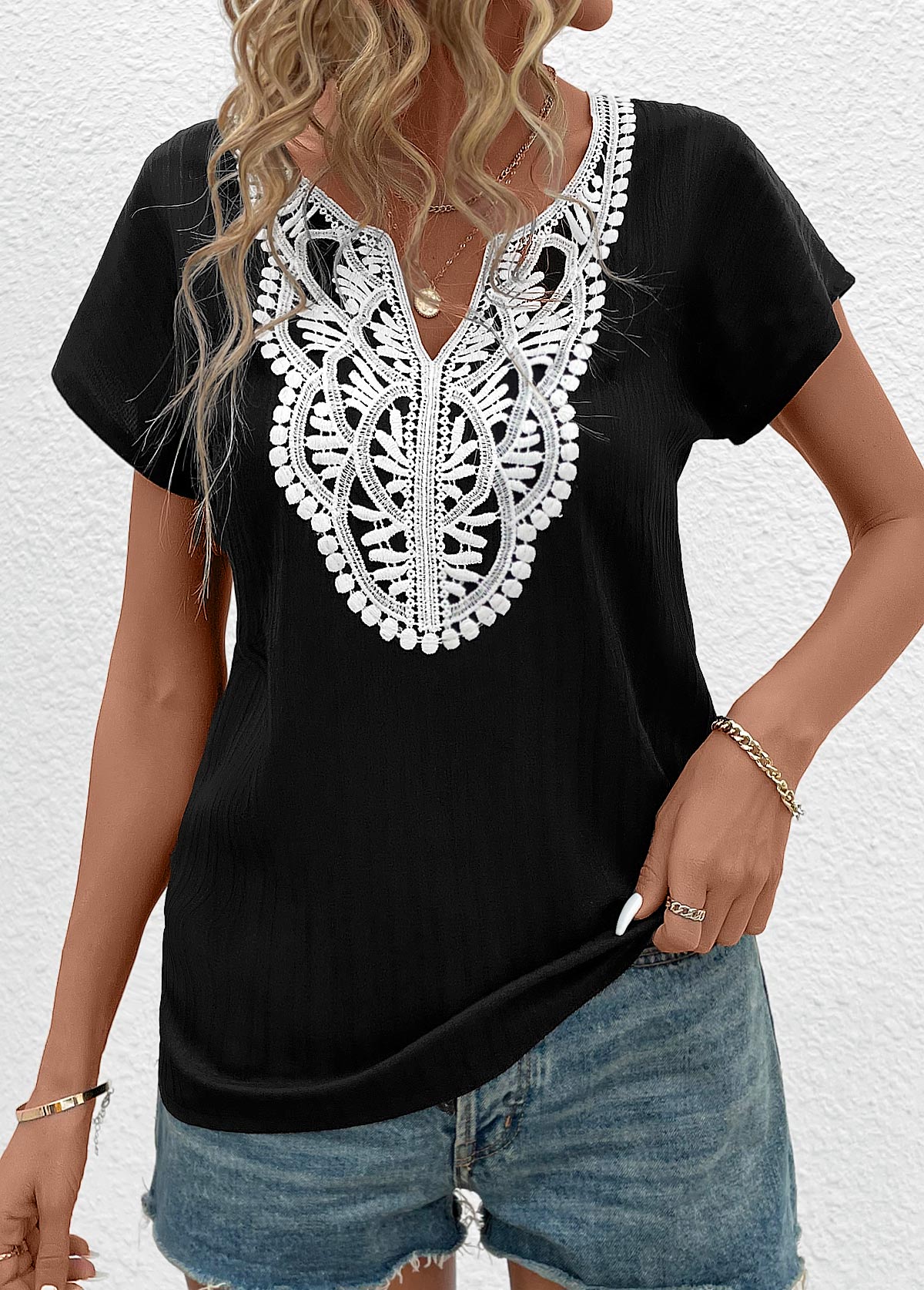 Black Patchwork Short Sleeve Split Neck T Shirt | picture 
