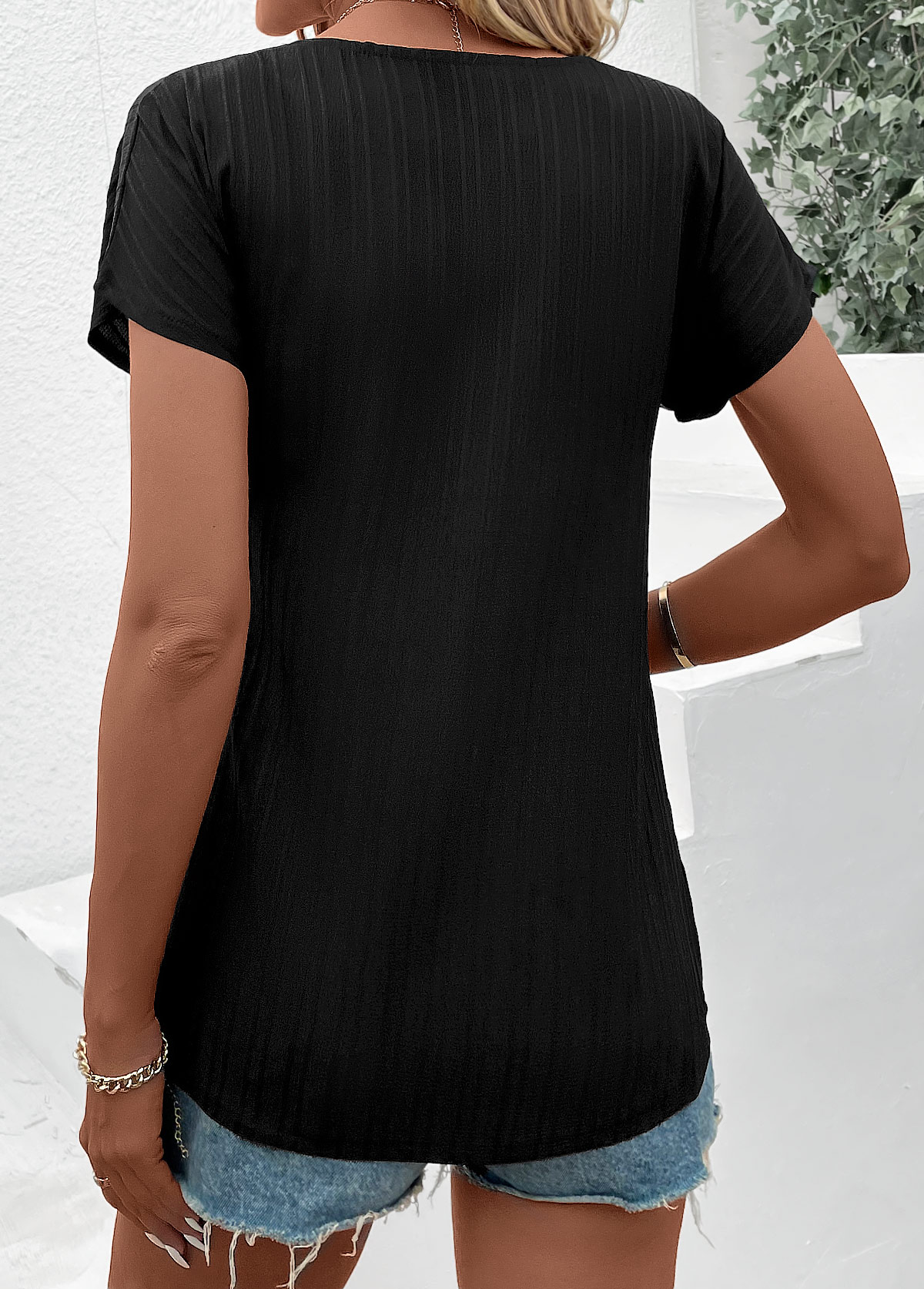 Black Patchwork Short Sleeve Split Neck T Shirt | picture 