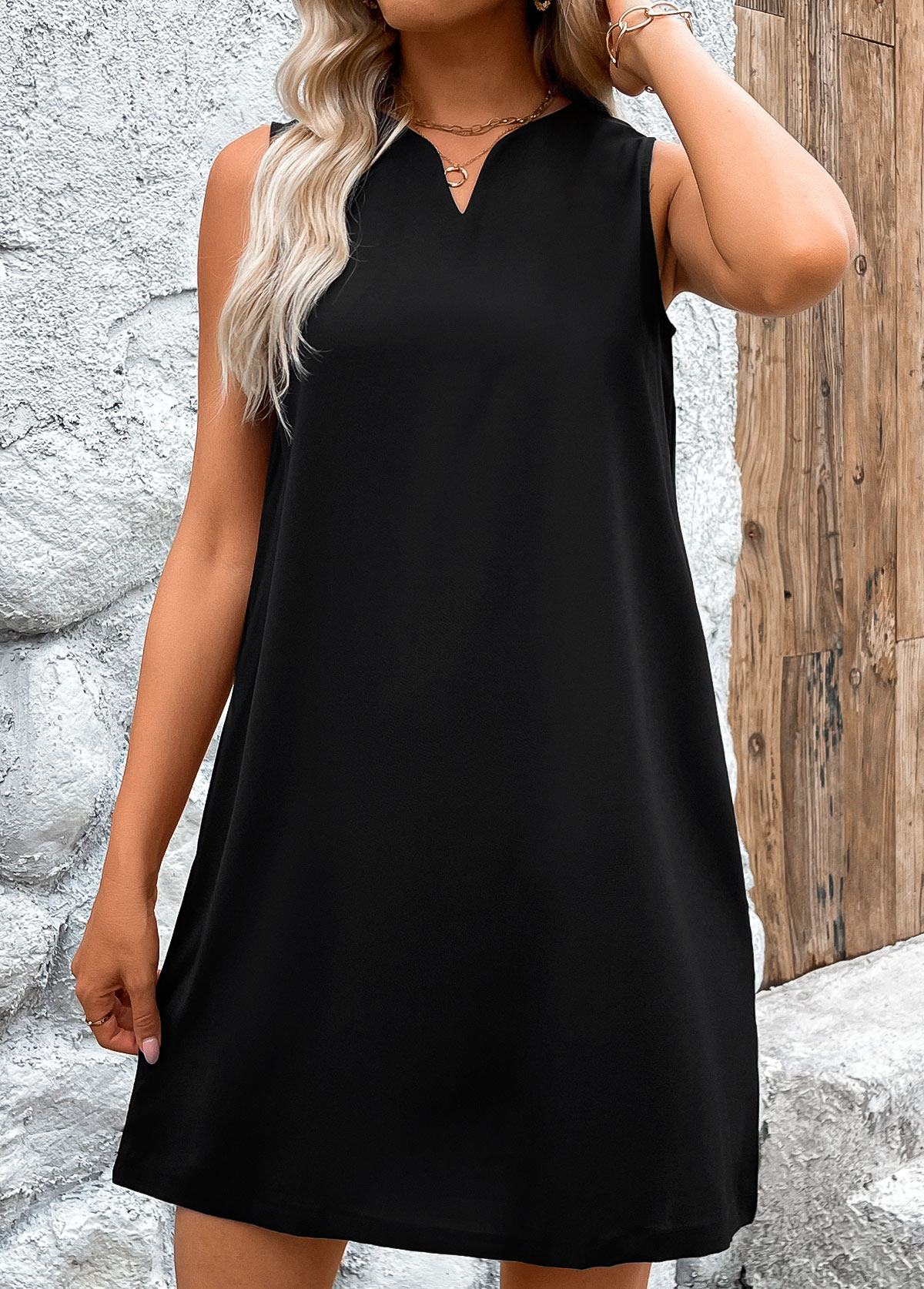 Black A Line Sleeveless Split Neck Dress | picture 