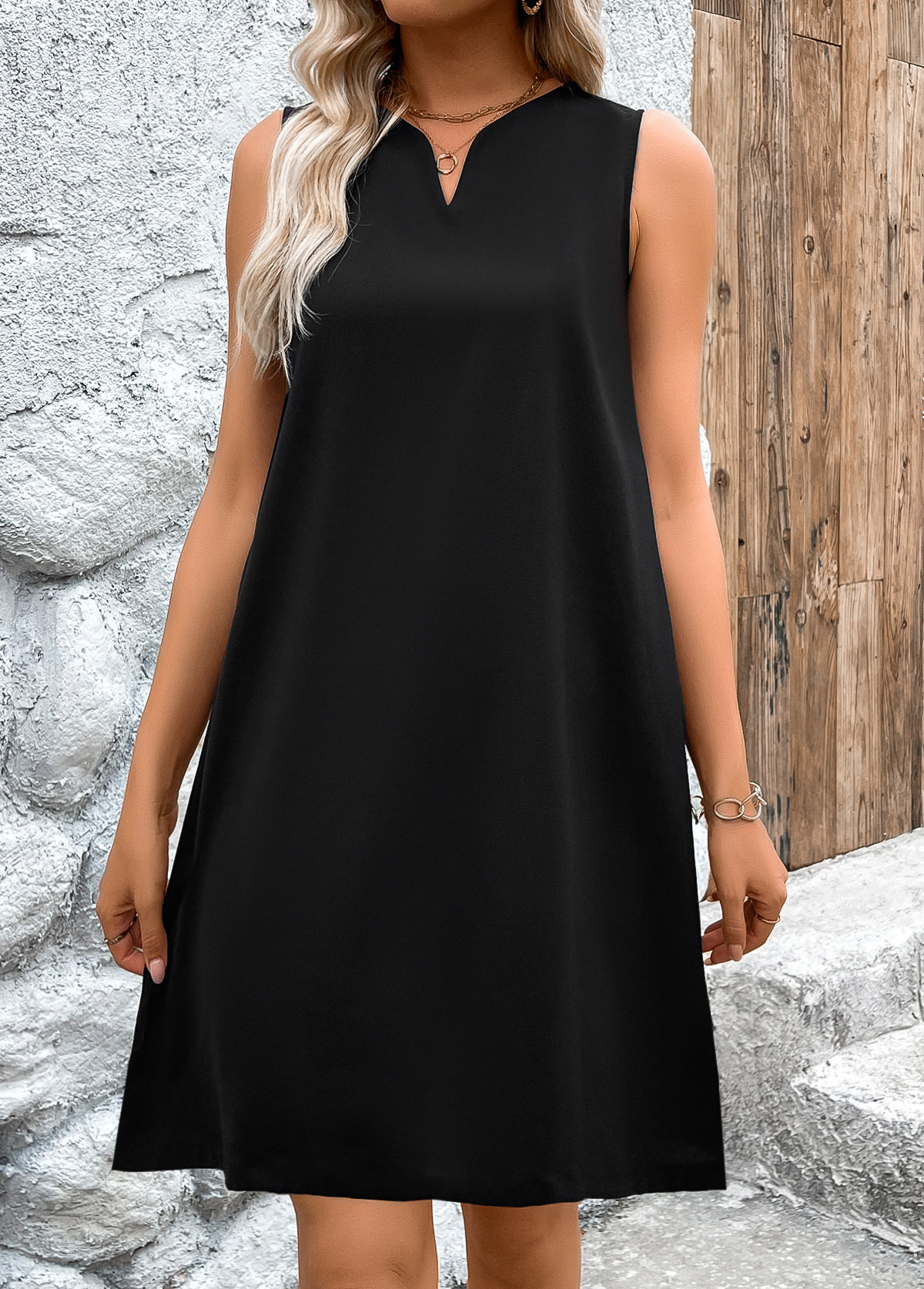 Black A Line Sleeveless Split Neck Dress | picture 