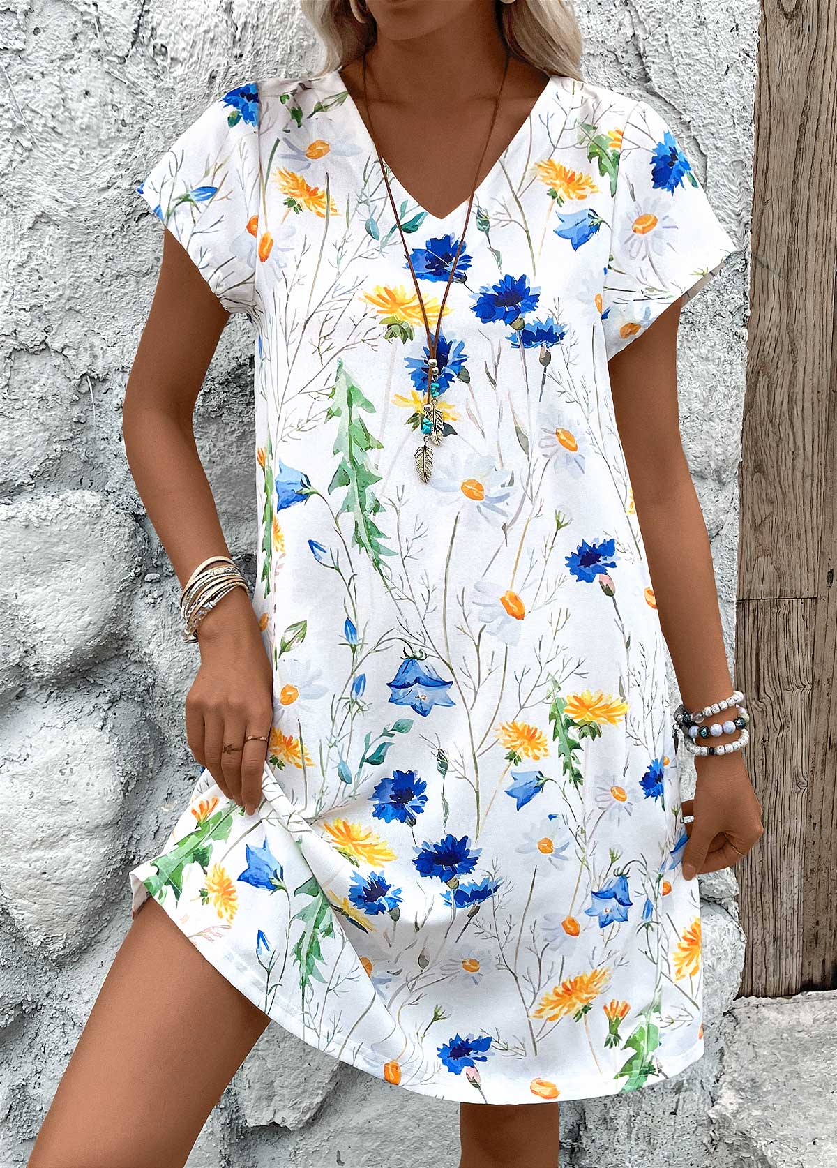 White Lightweight Floral Print A Line Short Sleeve Dress | picture 
