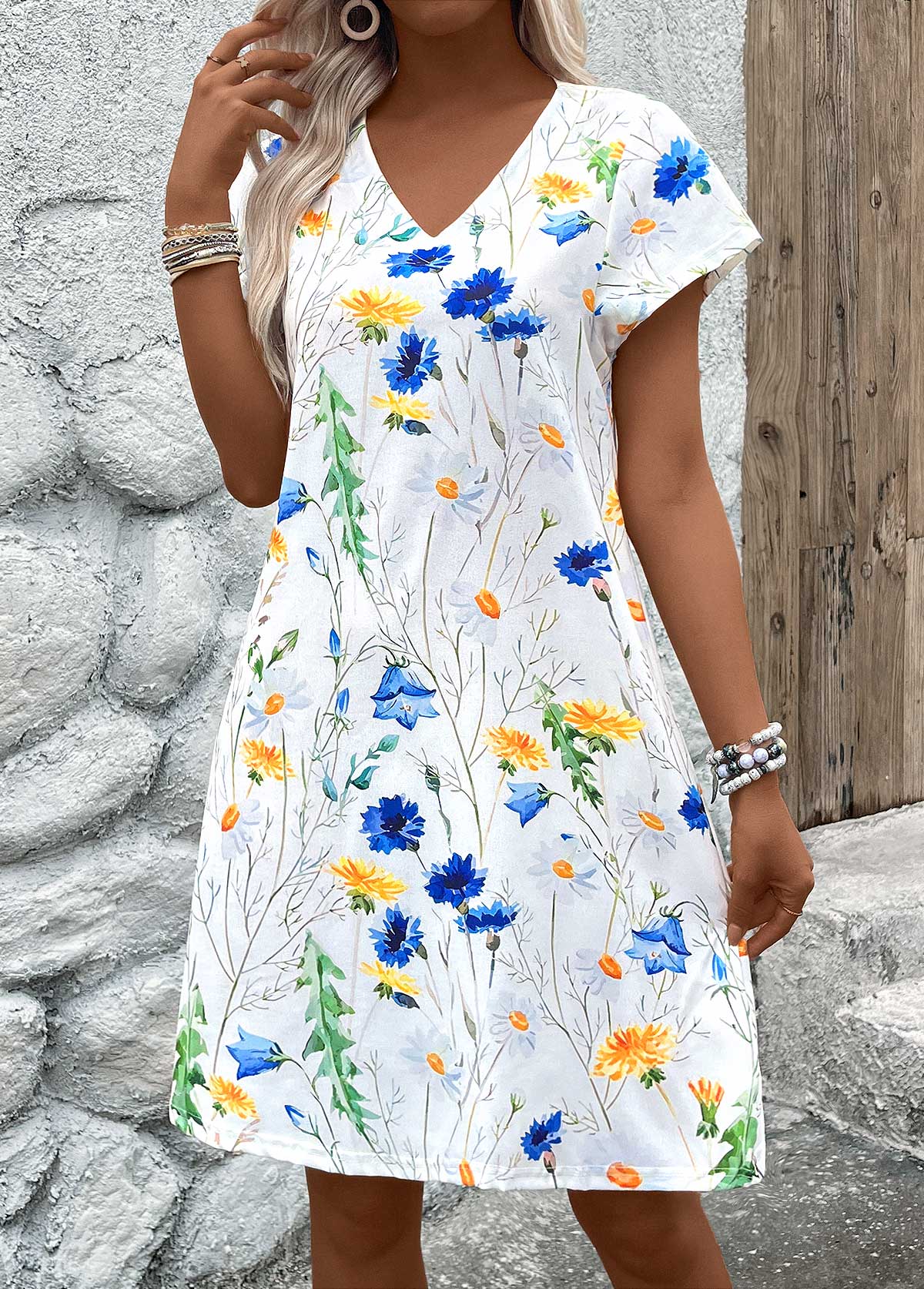 White Lightweight Floral Print A Line Short Sleeve Dress | picture 