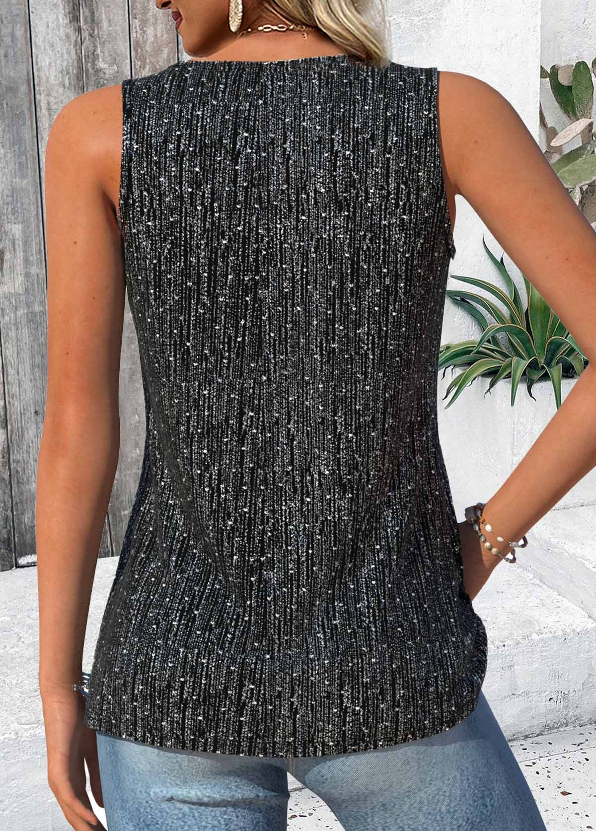 Black Sleeveless V Neck Tank Top | picture 