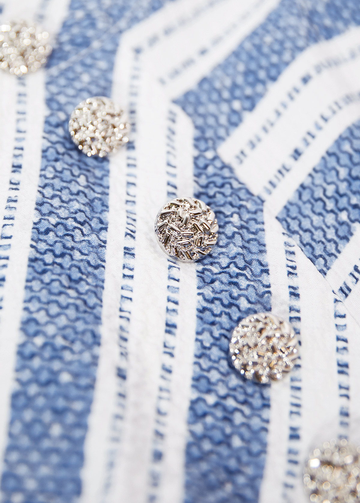 Blue Geometric Print Short Sleeve Round Neck Blouse | picture 