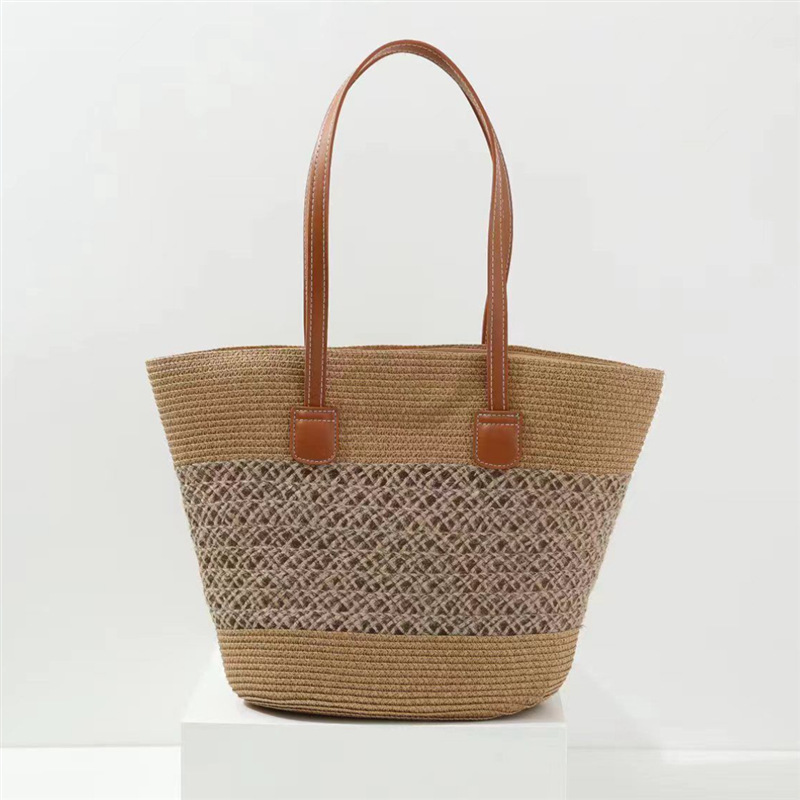 Light Camel Color Hasp Shoulder Bag | picture 