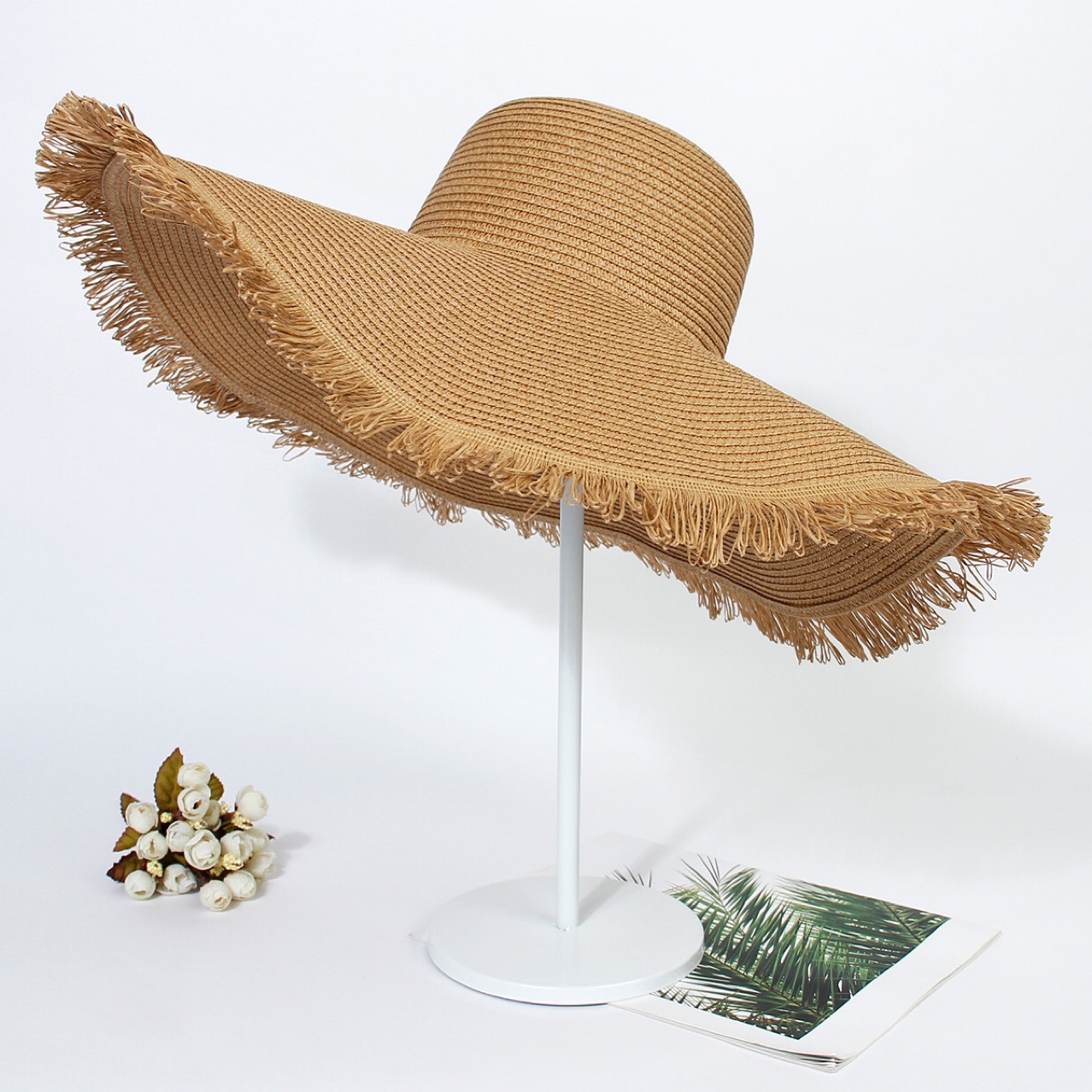 Light Camel Color Acrylic Detail Hat | picture 