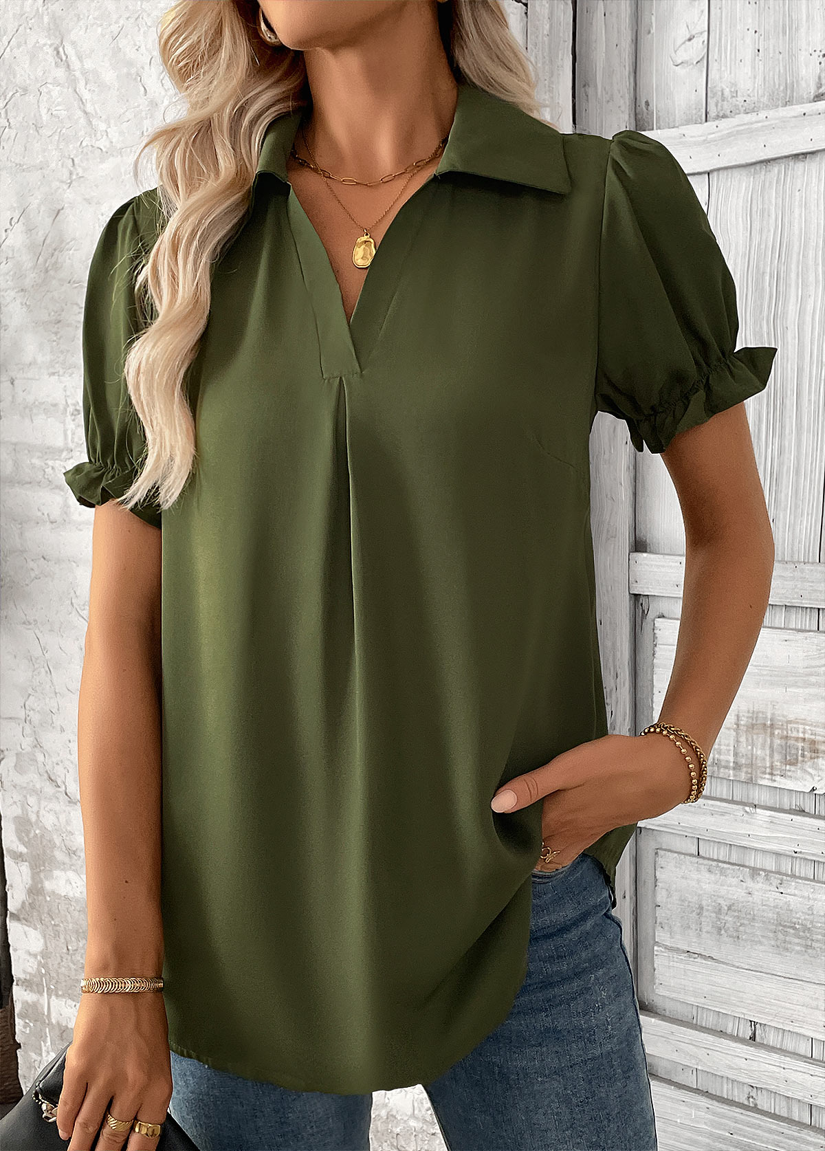 Olive Green Curved Hem Short Sleeve Blouse | picture 