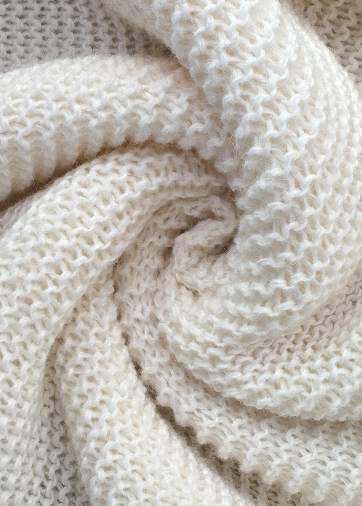 White Long Sleeve Round Neck Sweater | picture 