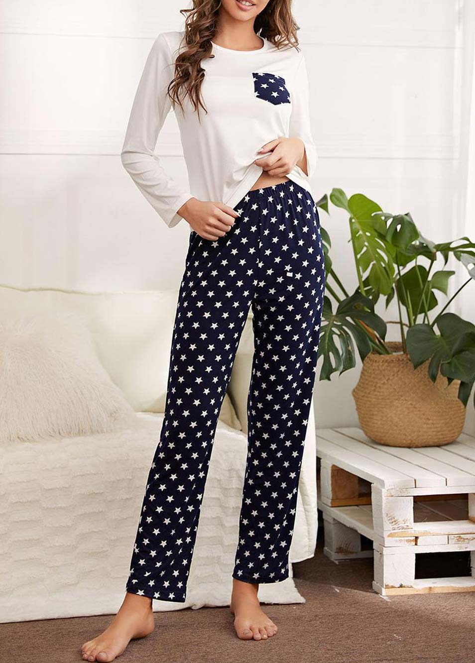 White Star Print Long Sleeve Lounge Top and Pants | picture 