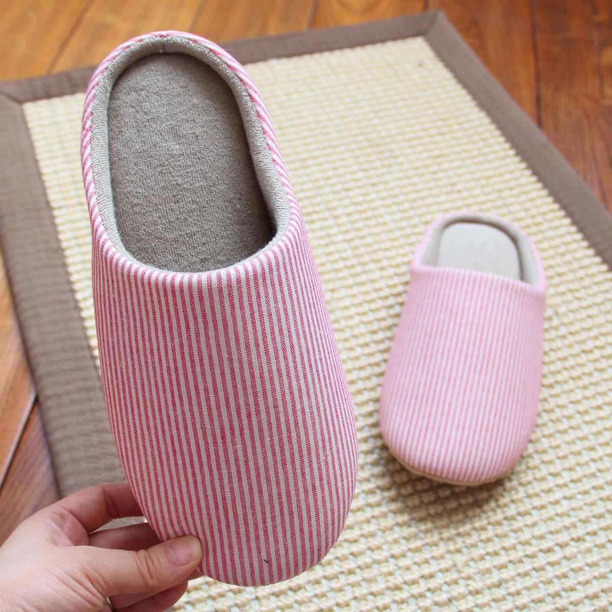 Pink Color Closed Toe Falt Slippers | picture 