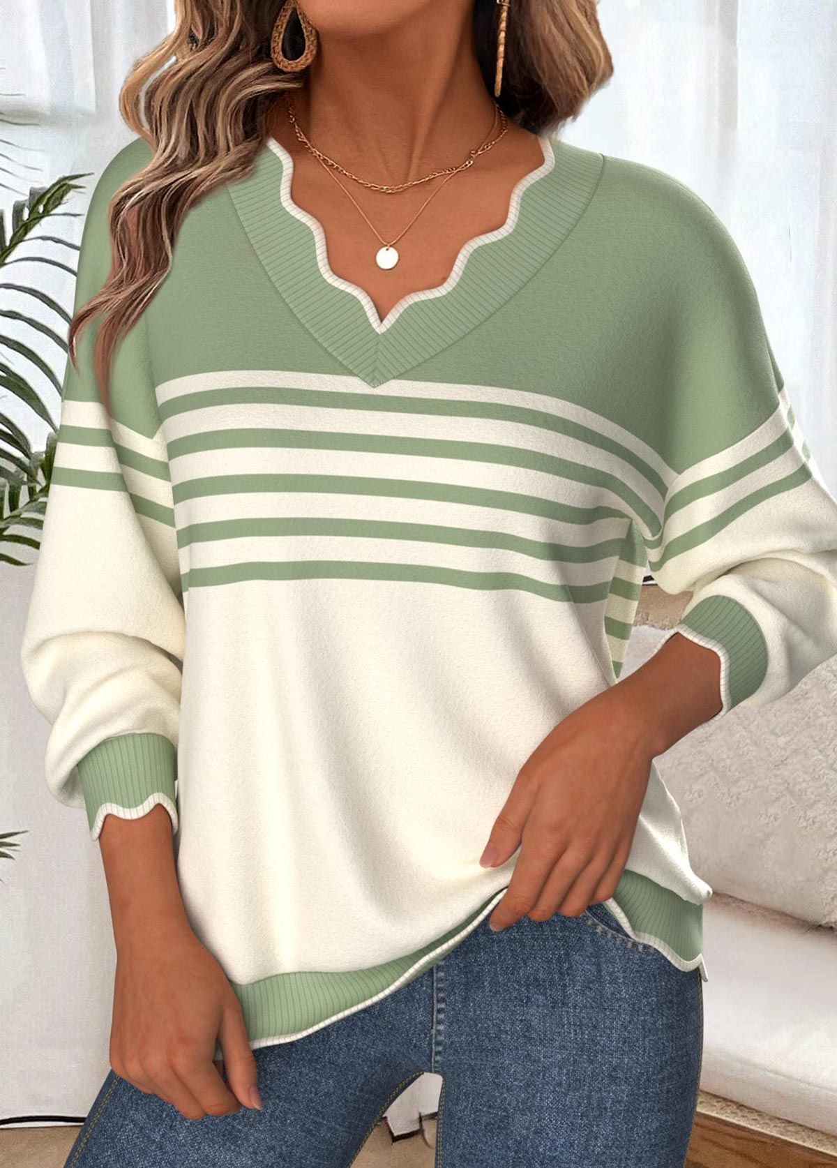 Multi Color Tummy Coverage Geometric Print Long Sleeve Sweatshirt | picture 