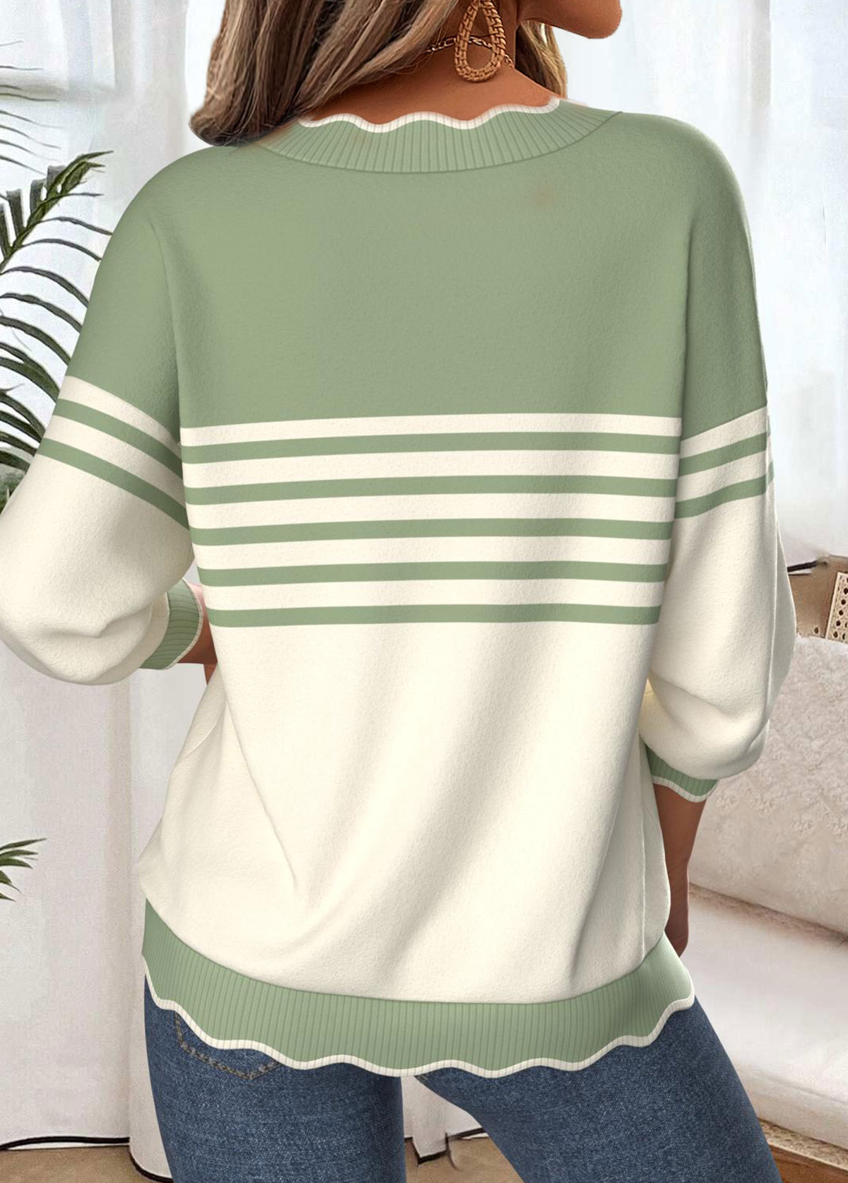 Multi Color Tummy Coverage Geometric Print Long Sleeve Sweatshirt | picture 