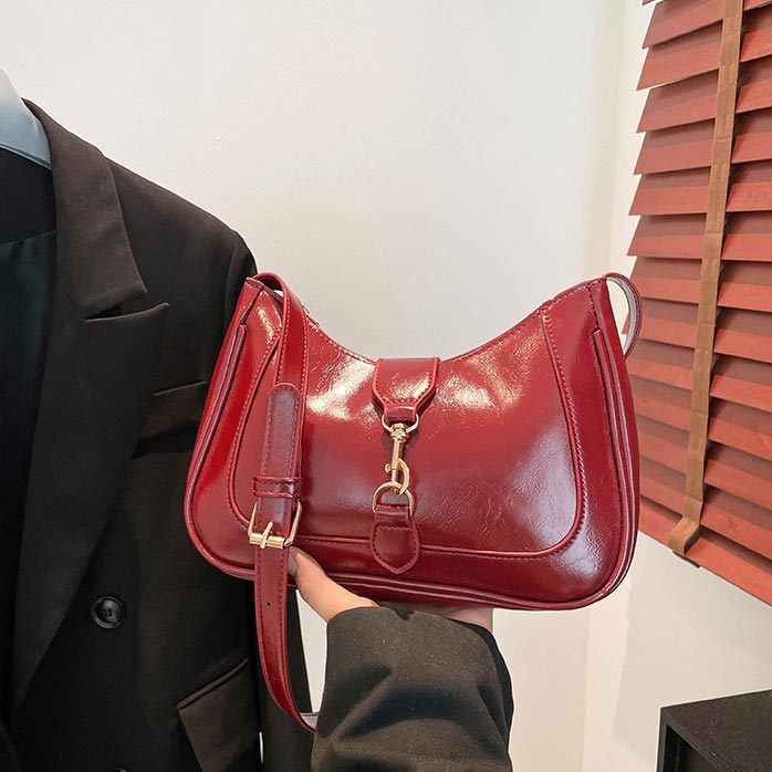 Wine Red Zip Nylon Shoulder Bag | picture 