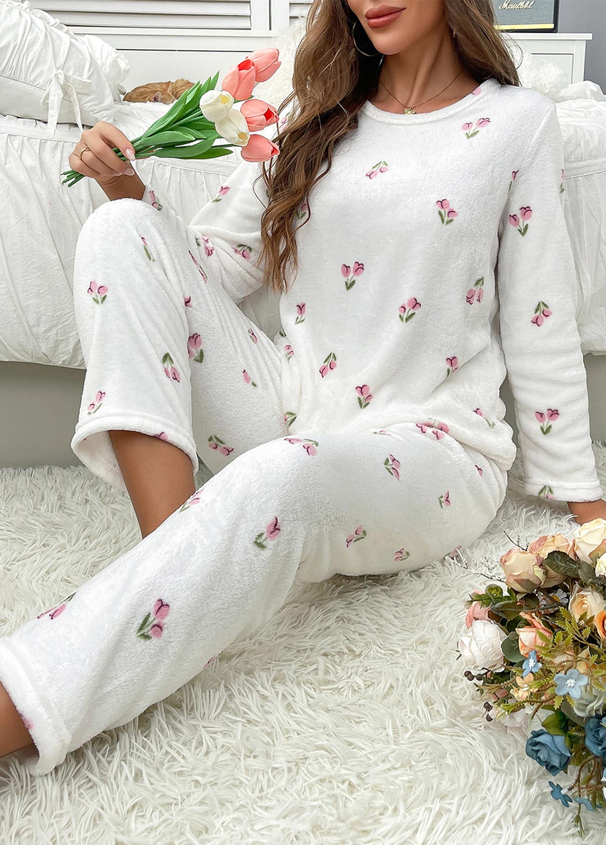White Floral Print Long Sleeve Lounge Top and Pants | picture 