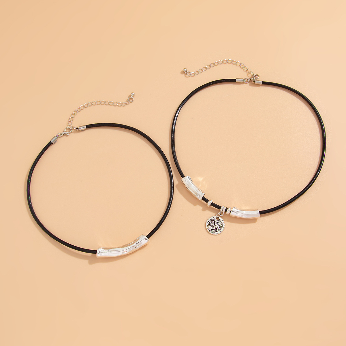 Silver Round Embossed Alloy Necklace Set | picture 