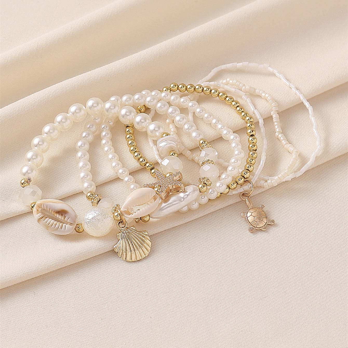 Christmas Beige Shell Acrylic Detail Bracelets | picture 