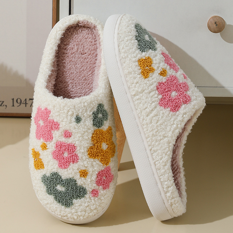 White Floral Print Closed Toe Falt Slippers | picture 