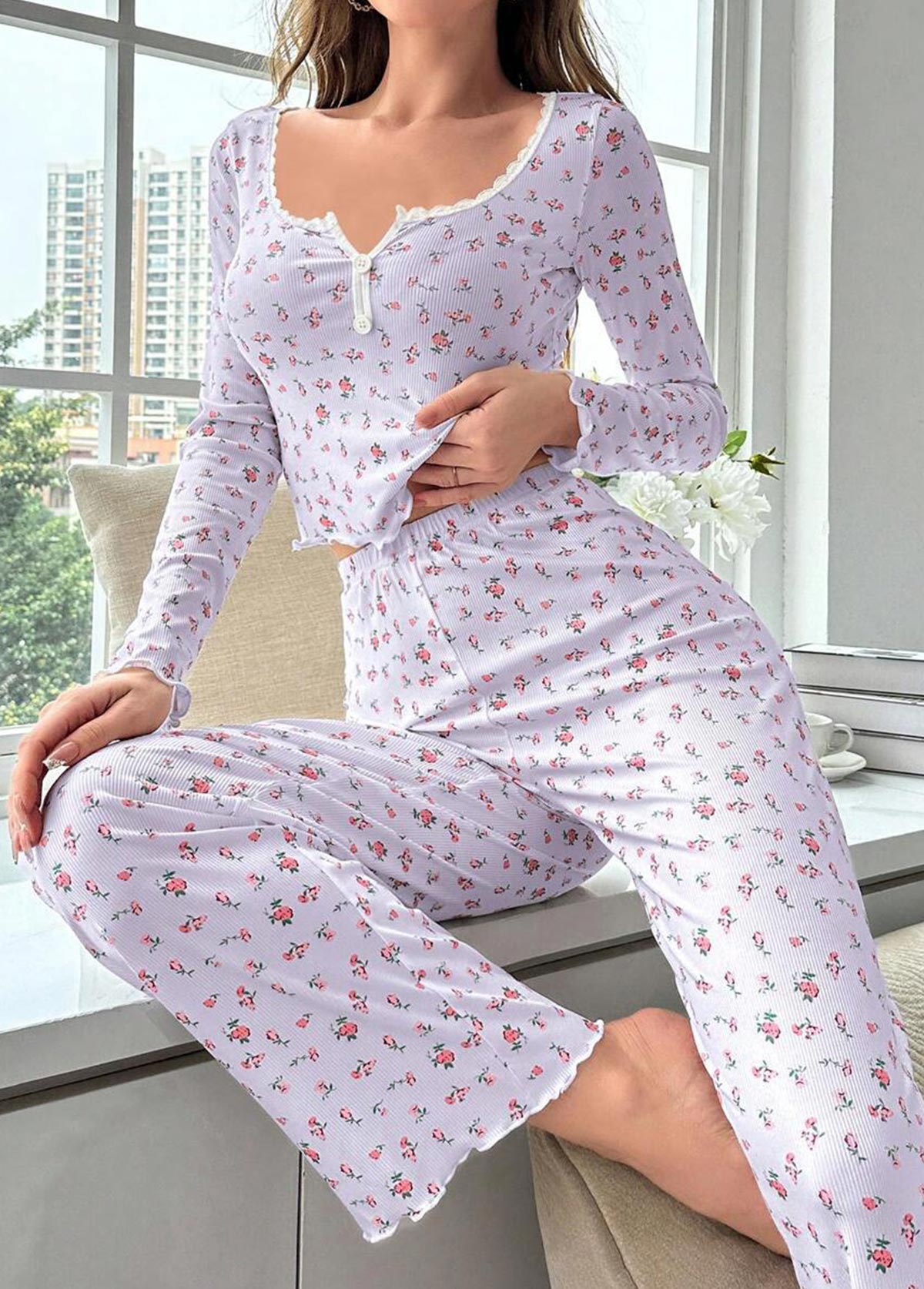 Light Purple Ditsy Floral Print Lounge Top and Pants | picture 