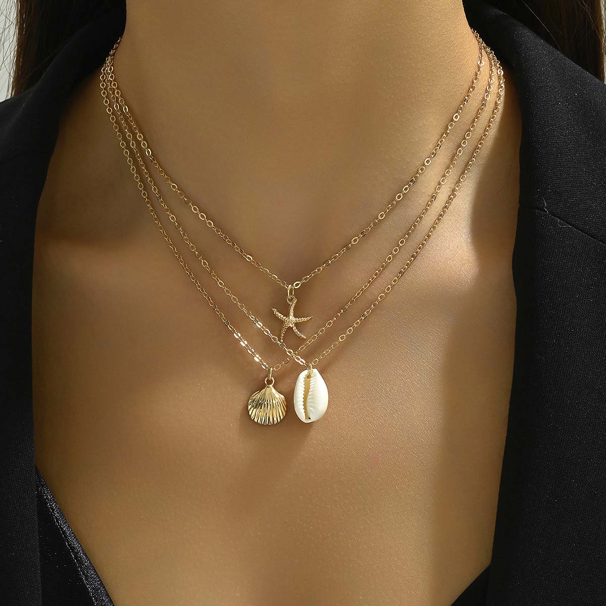 Layered Golden Shell Alloy Necklace Set | picture 