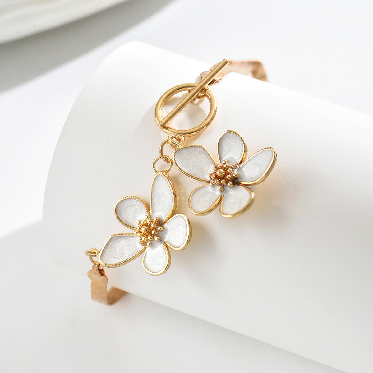 Golden Camellia Floral Design Alloy Anklet | picture 