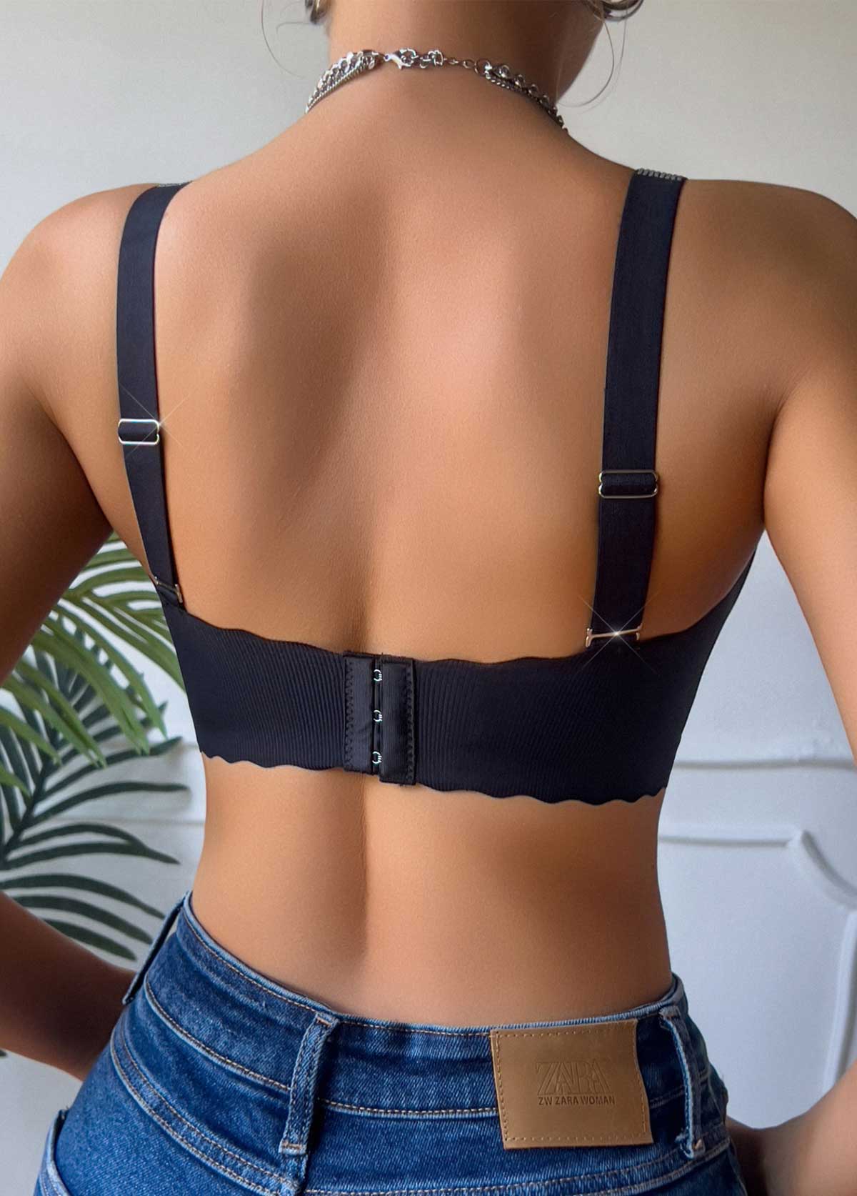 Black Color V Neck Detail Bra | picture 