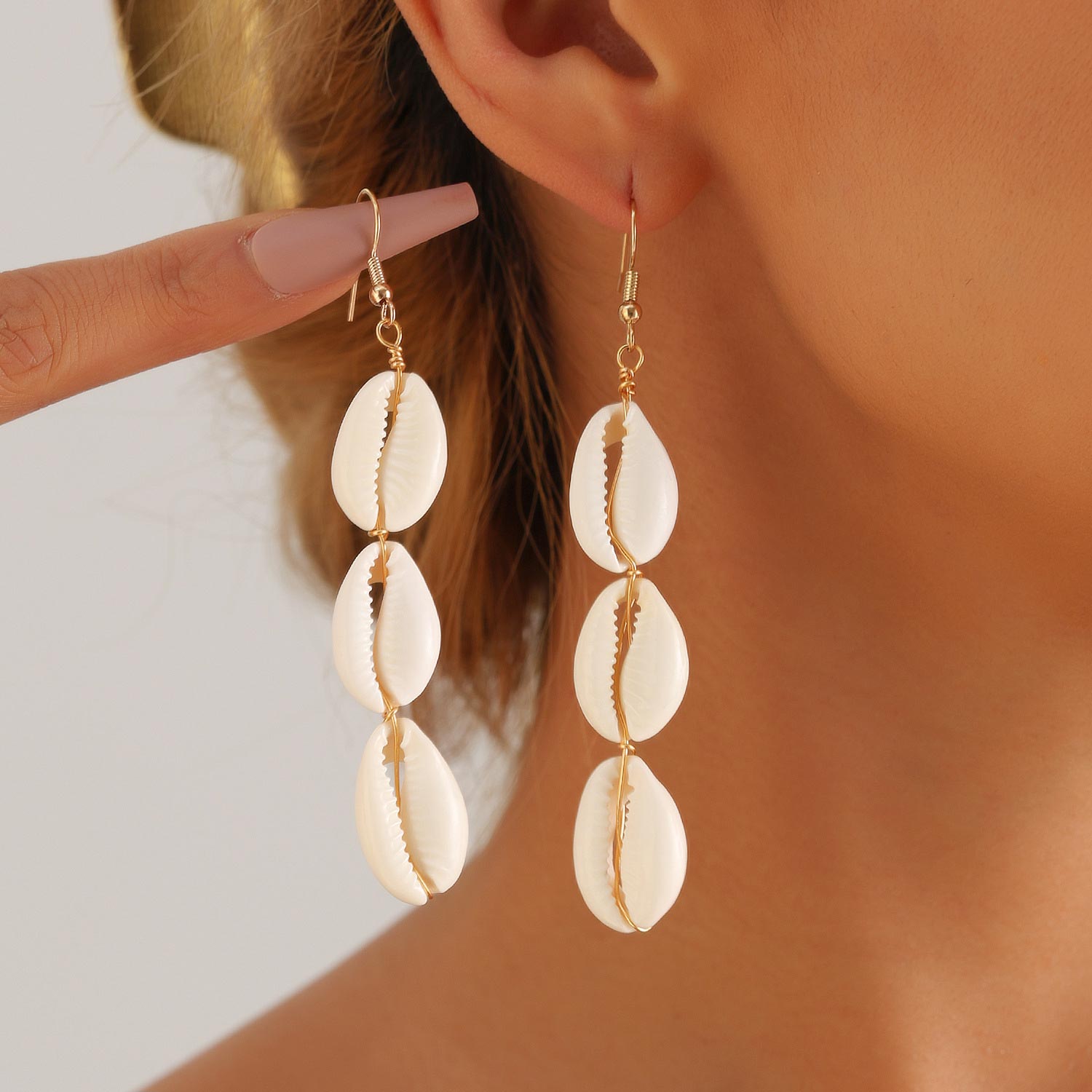 Raw White Tassel Shell Design Earrings | picture 