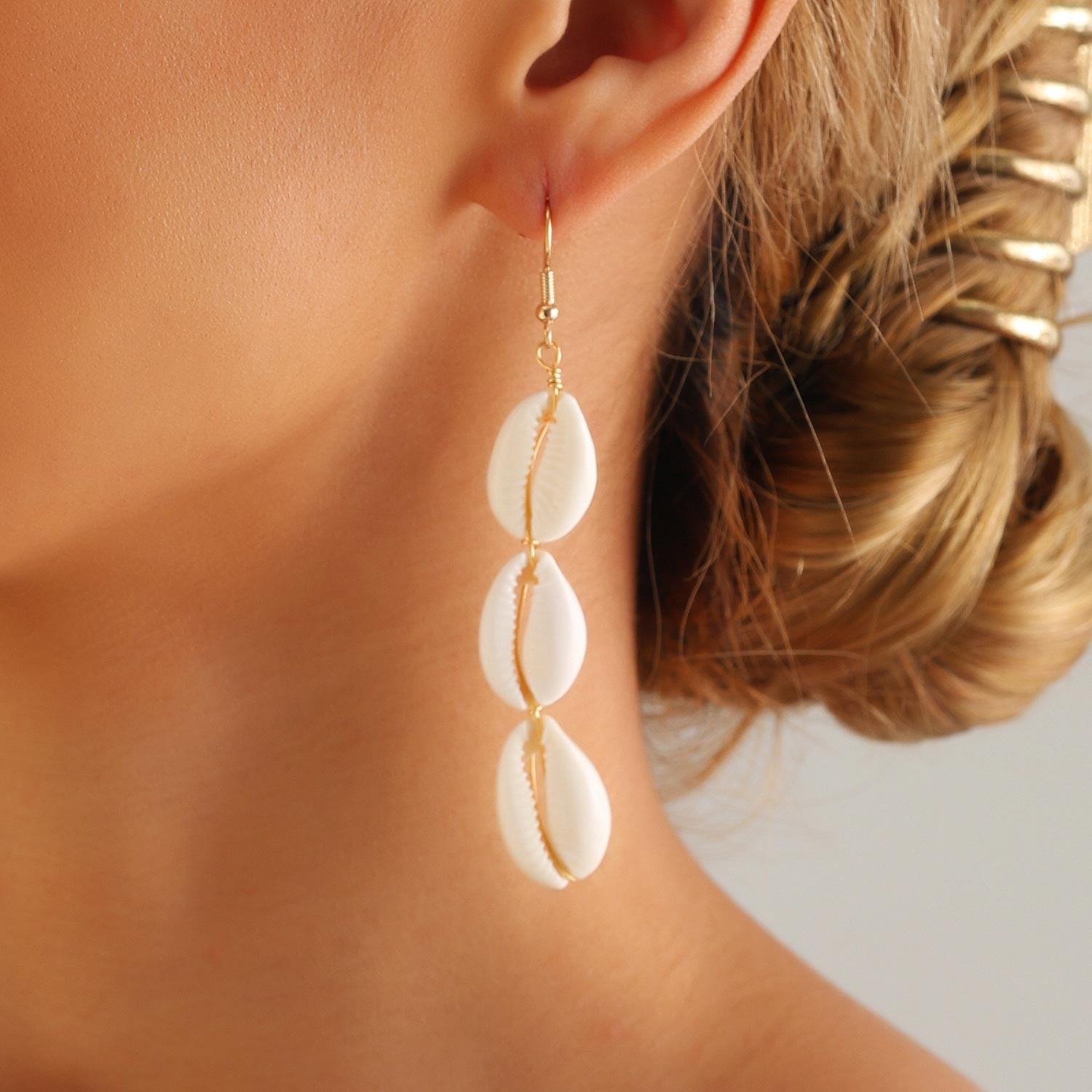 Raw White Tassel Shell Design Earrings | picture 