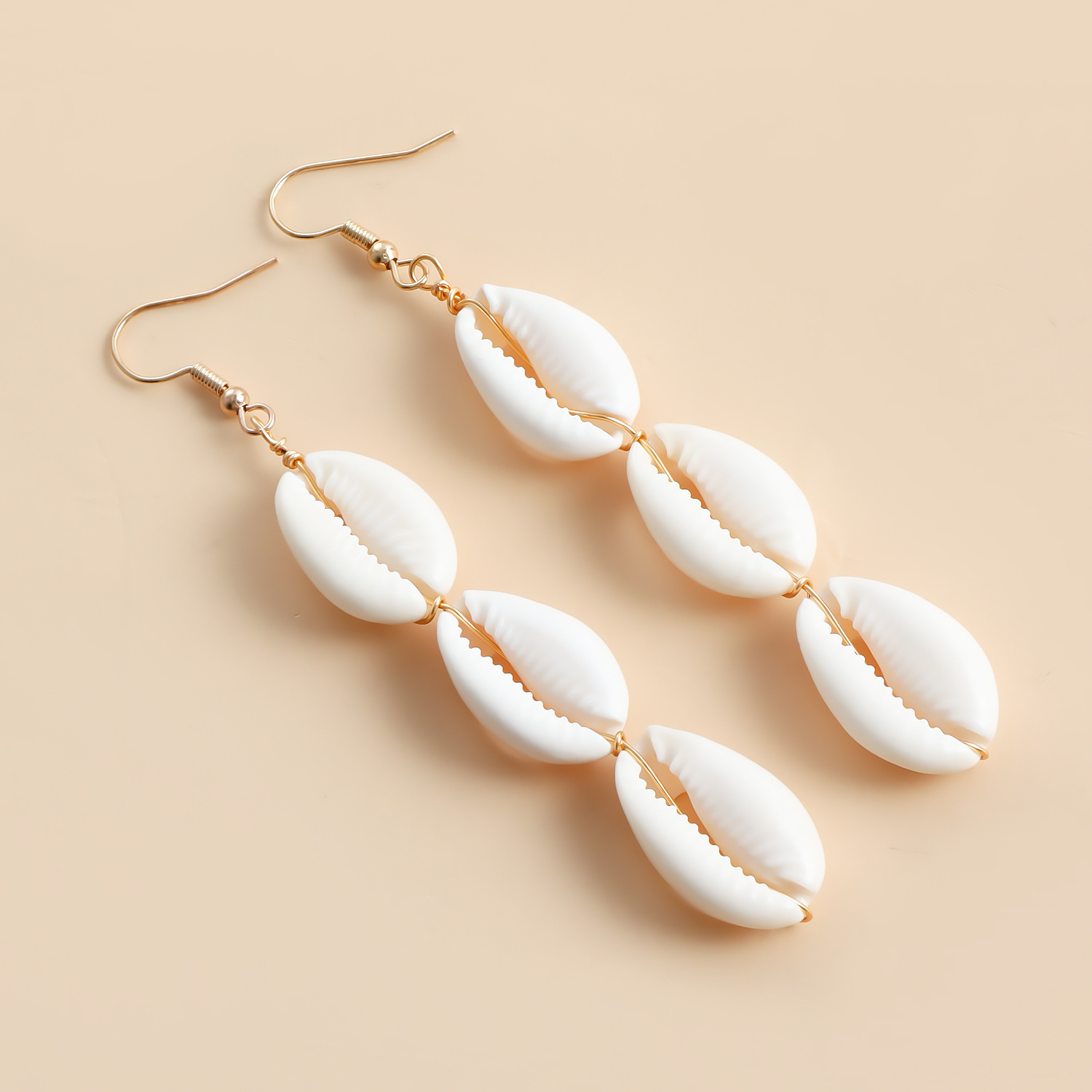 Raw White Tassel Shell Design Earrings | picture 