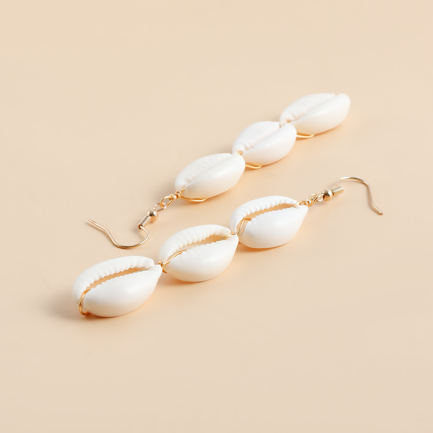 Raw White Tassel Shell Design Earrings | picture 