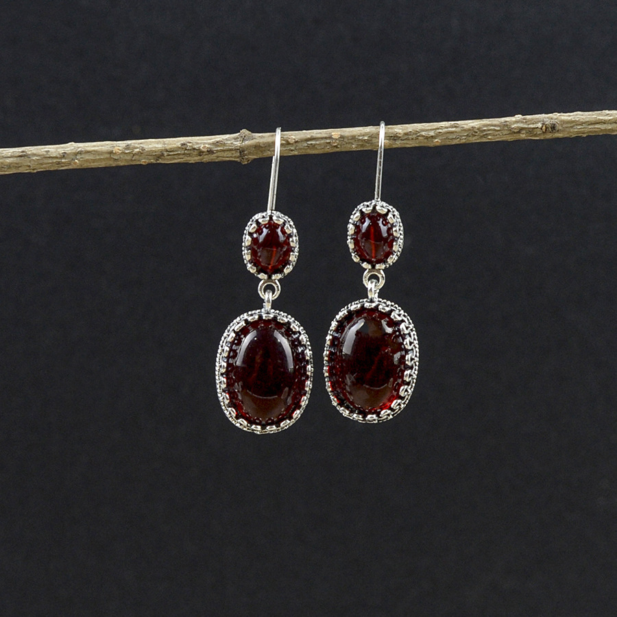 Deep Red Baroque Oval Alloy Earrings | picture 
