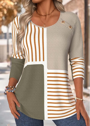 women clothes image of Sage Green Tummy Coverage Geometric Print T Shirt