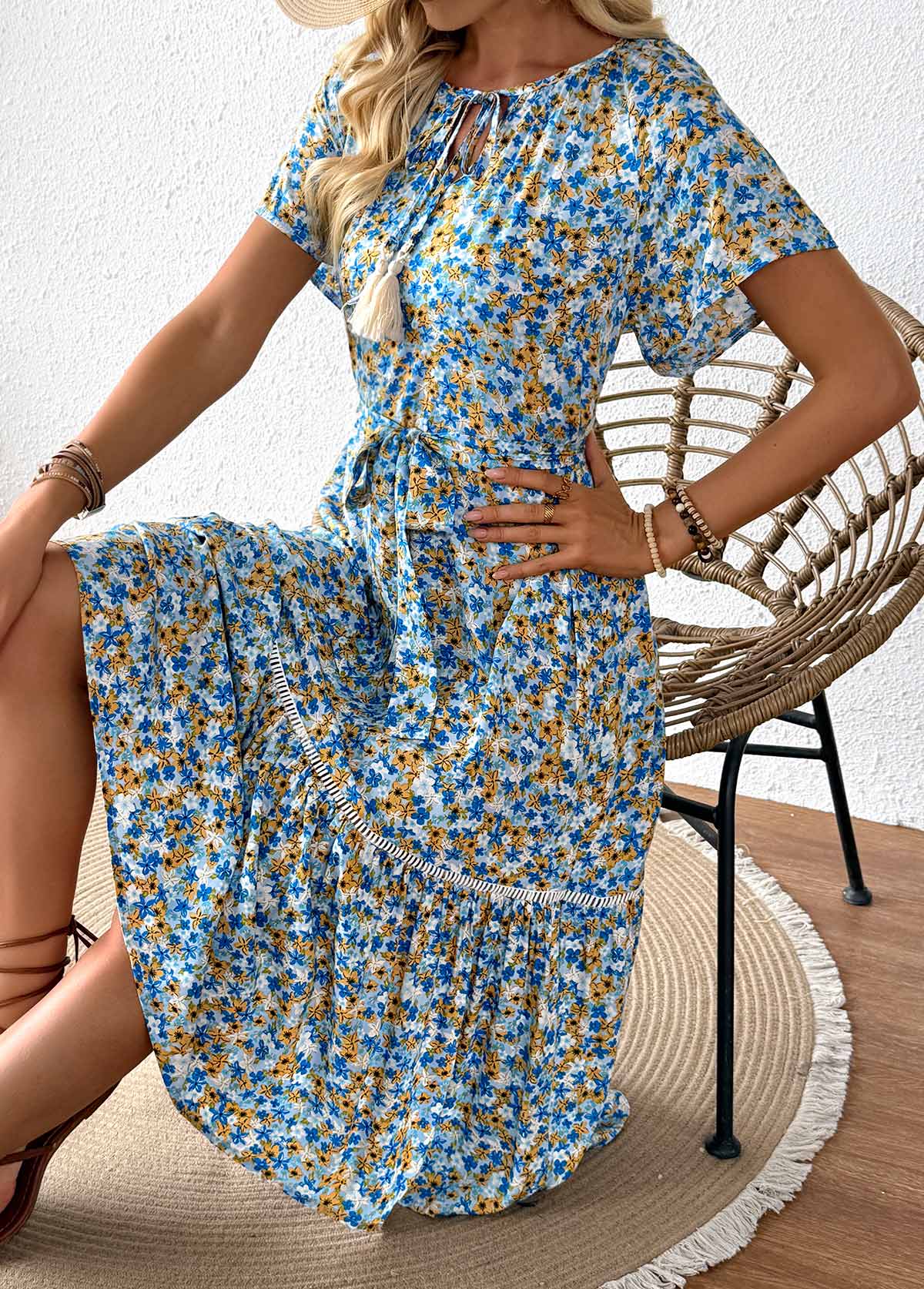 Blue Ditsy Floral Print Patchwork Belted Short Sleeve Dress | picture 