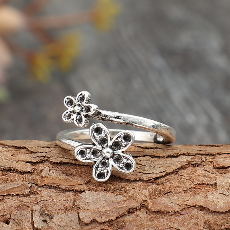 Silver Adjustable Floral Design Alloy Ring | picture 