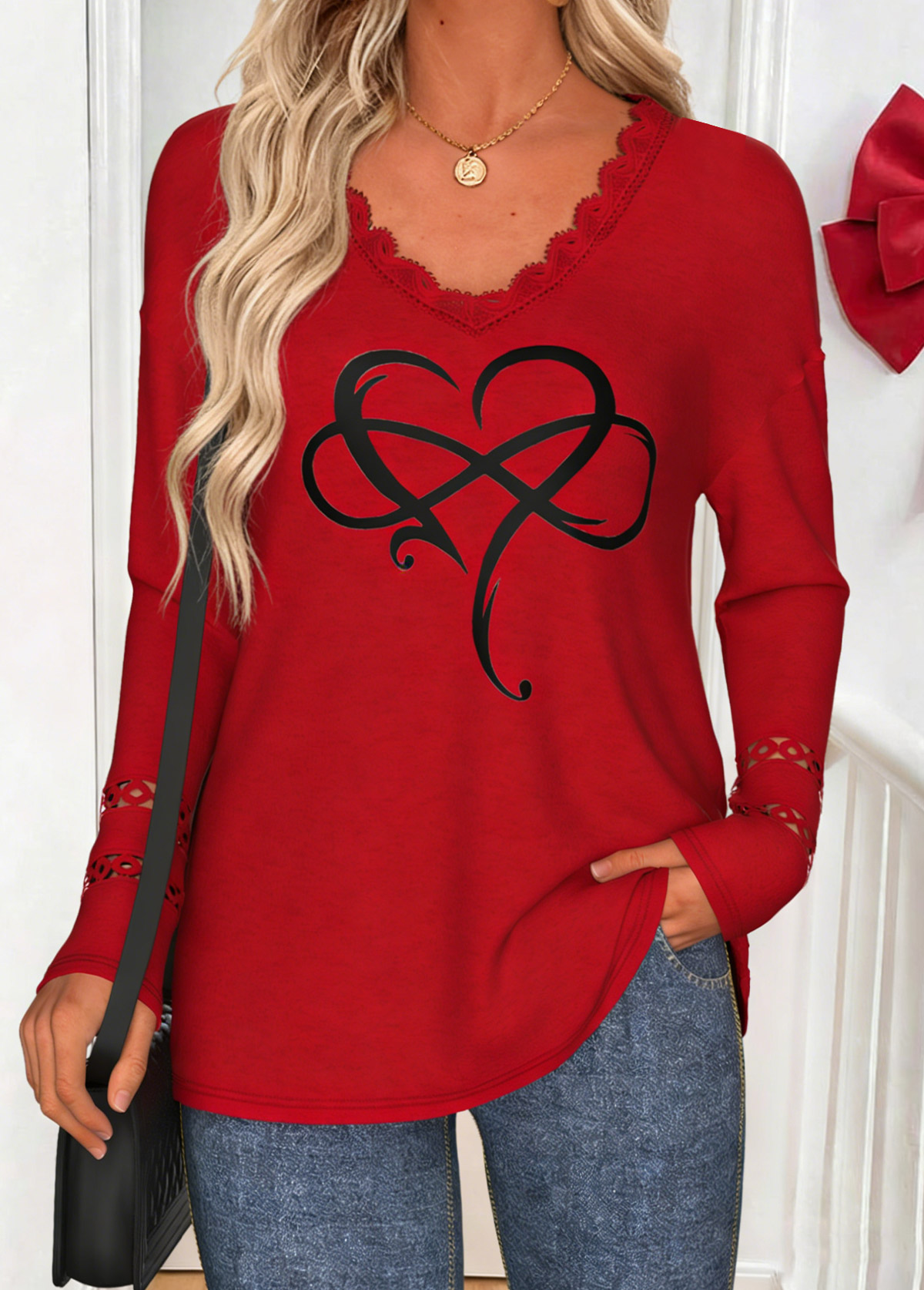 Red Curved Hem Valentine's Day Print T Shirt | picture 