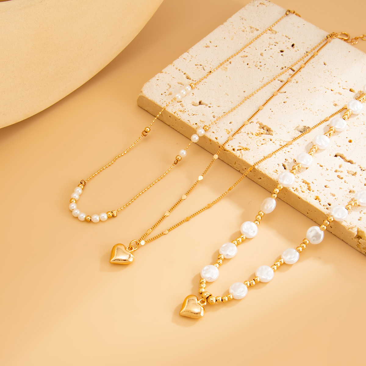 Golden Color Heart Alloy Detail Necklace | picture 