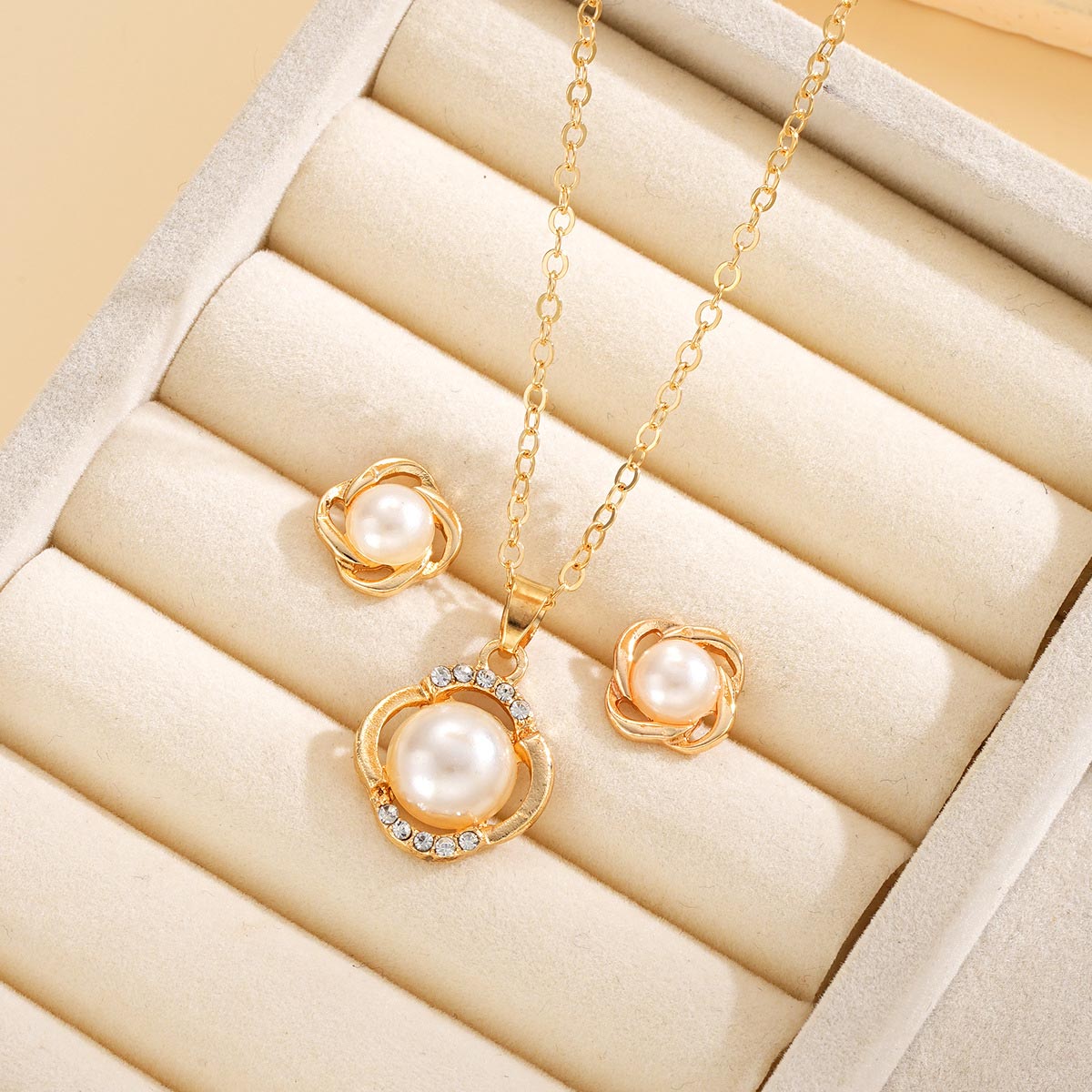 Golden Color Alloy Earrings and Necklace | picture 