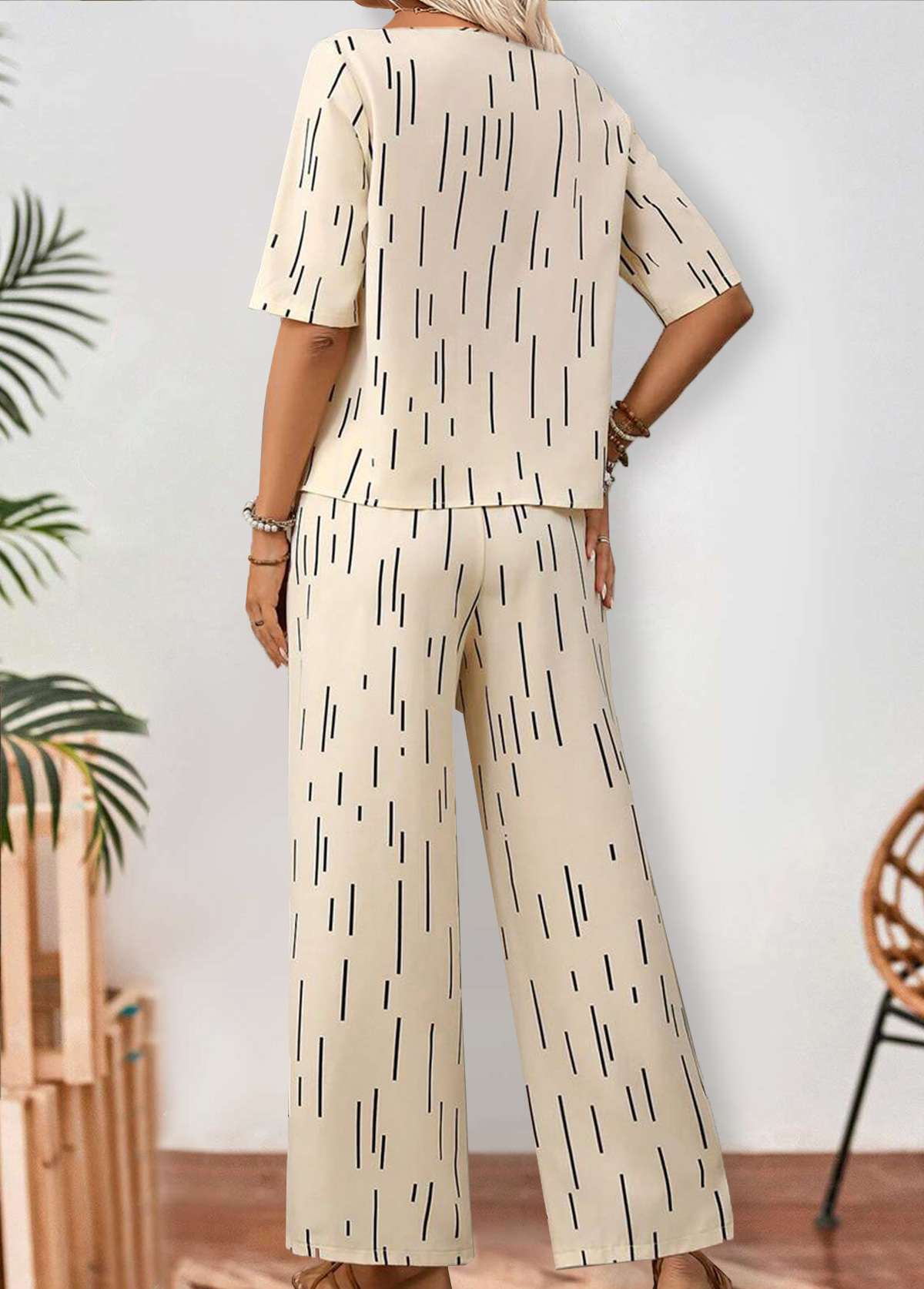 Beige Two-piece Geometric Print Ankle Length Short Sleeve Top | picture 